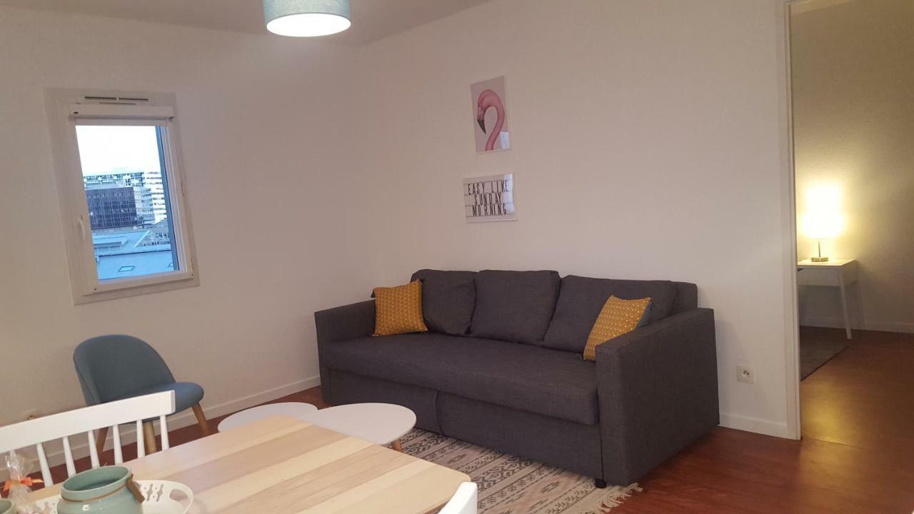 Appartement Sur L'Ile De Nantes - Place De Parking Gratuit Exterior foto