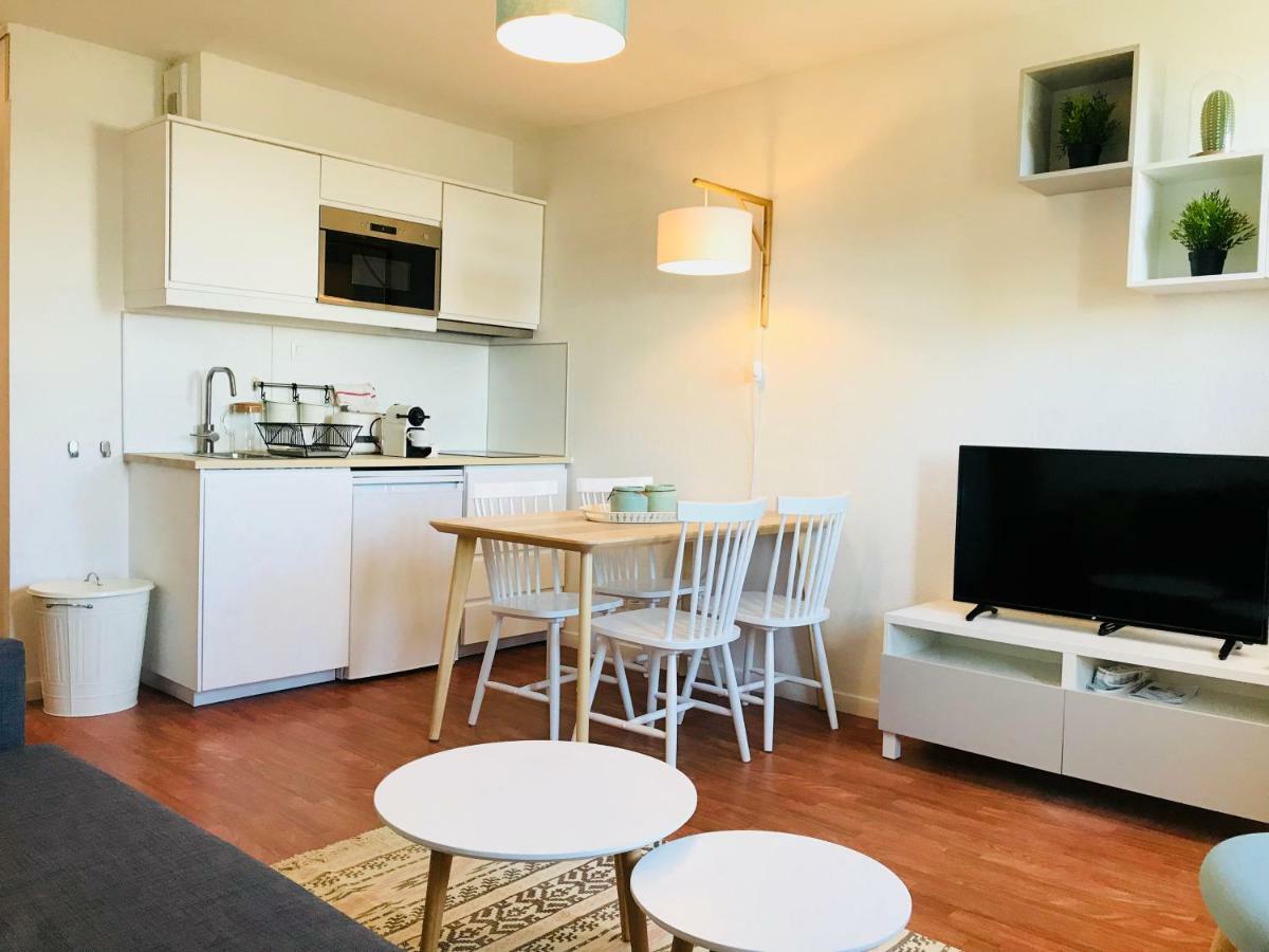 Appartement Sur L'Ile De Nantes - Place De Parking Gratuit Exterior foto